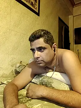 Snapshot of hardnhornybull chatting on April 2, 2026, 8:28 pm hardnhornybull online show from April 2, 2026, 8:28 pm