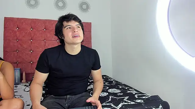 Mr increible elastigirl online show from January 8, 2026, 8:33 pm