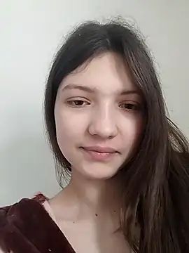 LunaTori456 online show from March 4, 2026, 8:20 am