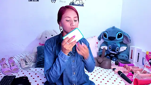 ValeryPettry 11 online show from February 18, 2026, 11:55 pm