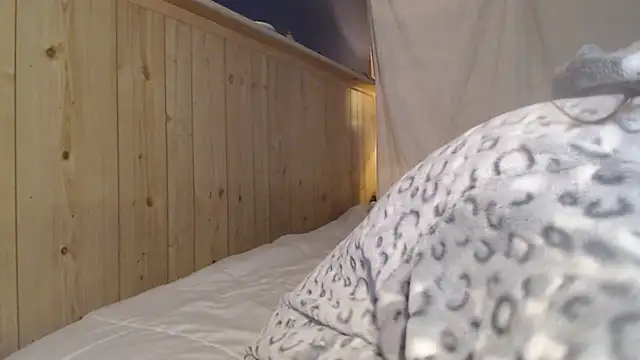 saraswirls69xh online show from January 15, 2026, 12:10 pm