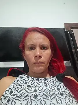 Snapshot of cintia_love chatting on April 27, 2026, 10:19 pm cintia love online show from April 27, 2026, 10:19 pm