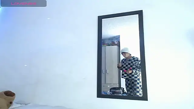 YourSecretCraving online show from March 6, 2026, 5:31 pm