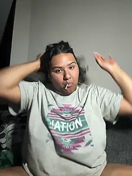 Angeliccreamyrican online show from March 23, 2026, 1:53 am