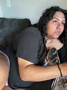 Angeliccreamyrican online show from April 17, 2026, 9:29 pm