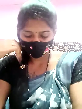 Snapshot of Tamil_Hot_Anu chatting on April 28, 2026, 12:42 am Tamil Hot Anu online show from April 28, 2026, 12:42 am