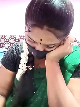 Snapshot of Tamil_Hot_Anu chatting on May 6, 2026, 2:44 pm Tamil Hot Anu online show from May 6, 2026, 2:44 pm