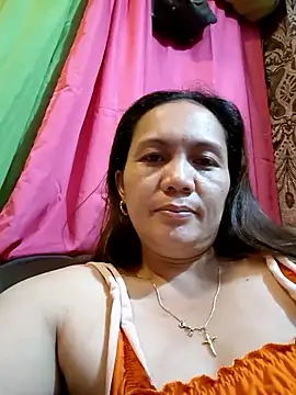 prettymomma24xx online show from January 9, 2026, 1:47 pm