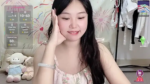 xiaoguai99 online show from June 30, 2026, 1:01 pm