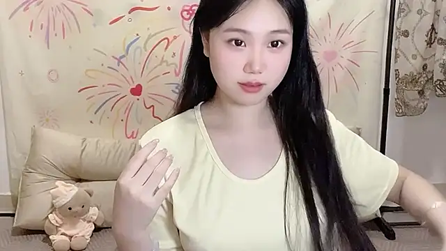 xiaoguai99 online show from July 8, 2026, 12:42 pm
