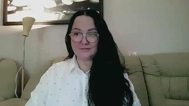 infinity loveliness online show from April 5, 2026, 8:55 am