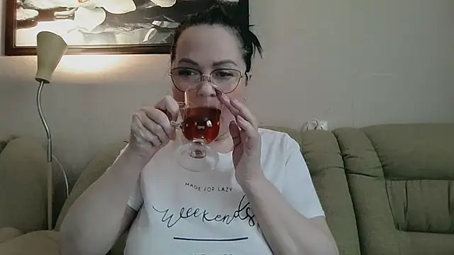 infinity loveliness online show from April 21, 2026, 6:31 am