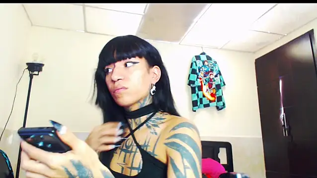 jazmin wolf online show from February 3, 2026, 7:52 pm