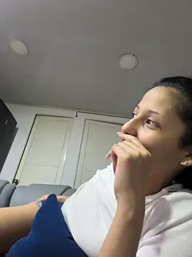 vicky bass  online show from February 8, 2026, 1:09 am