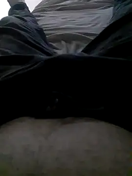 Snapshot of rolaaa2000 chatting on February 12, 2026, 1:00 am rolaaa2000 online show from February 12, 2026, 1:00 am