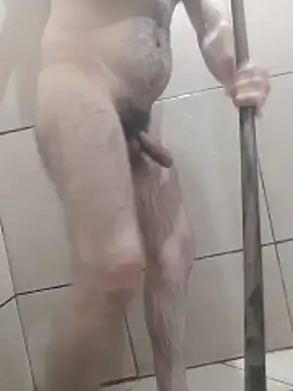 Snapshot of rolaaa2000 chatting on April 8, 2026, 11:48 pm rolaaa2000 online show from April 8, 2026, 11:48 pm