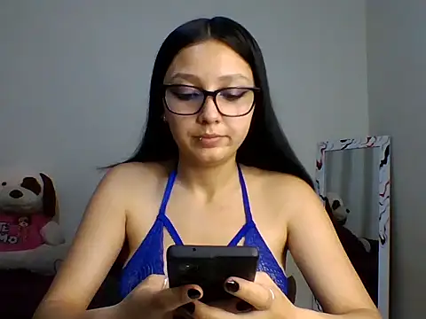 persefxne online show from April 27, 2026, 12:30 am