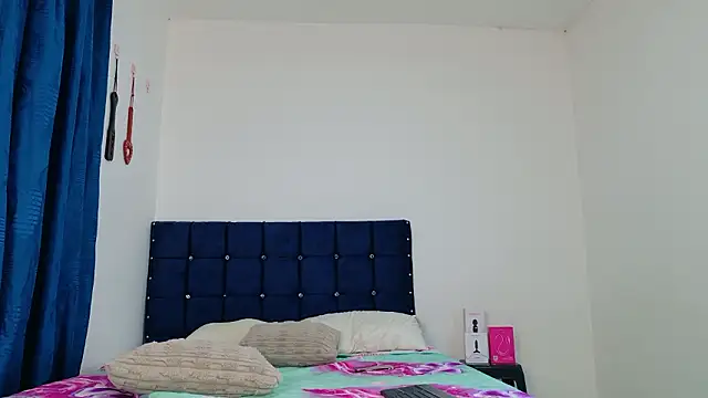 sweet posionx online show from March 6, 2026, 10:06 pm