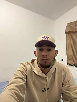 youngalexofficial online show from January 12, 2026, 2:39 am