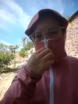 lina loveee online show from February 13, 2026, 2:40 am