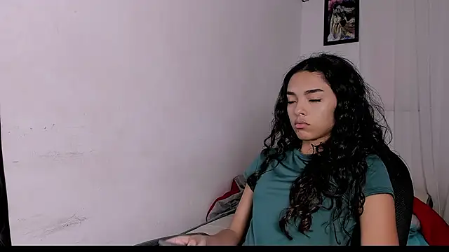 hazel slim online show from March 1, 2026, 6:43 pm