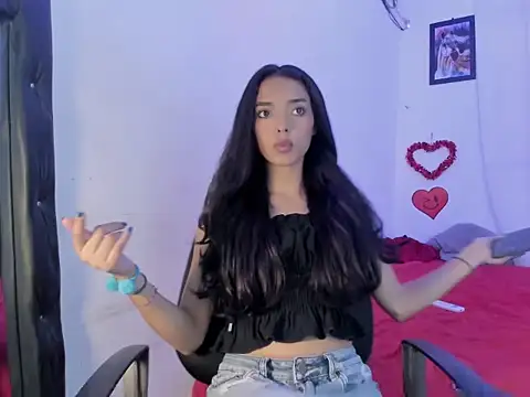 hazel slim online show from March 5, 2026, 2:02 pm