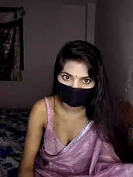 Snapshot of rani_coupleee chatting on May 3, 2026, 4:35 pm rani coupleee online show from May 3, 2026, 4:35 pm