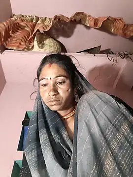 lodhi8080 online show from April 14, 2026, 8:48 pm