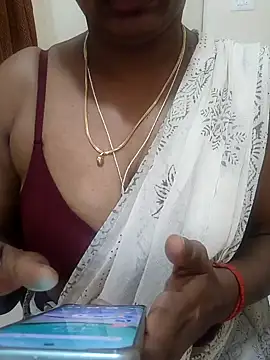 Meena Meenakshi online show from April 20, 2026, 11:28 pm