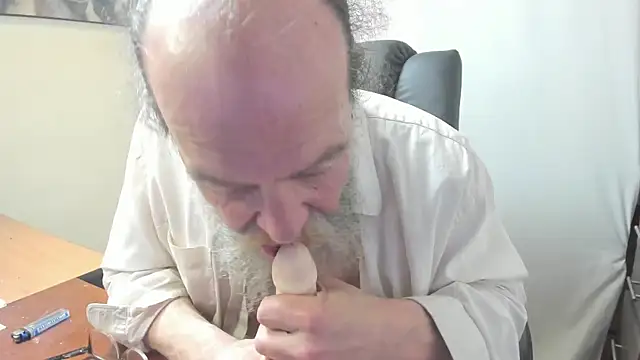 Uncle Hottie online show from March 1, 2026, 4:25 am