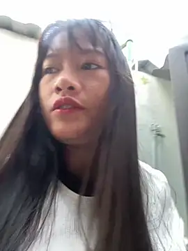 Suni-ii online show from April 11, 2026, 11:09 pm