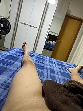 Snapshot of Silva2640 chatting on February 19, 2026, 2:07 am Silva2640 online show from February 19, 2026, 2:07 am