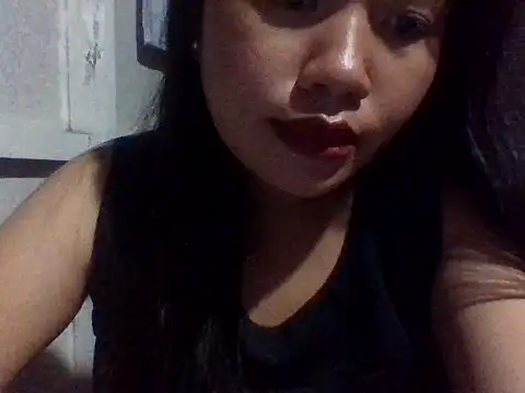 sweetprinces08 online show from February 5, 2026, 8:13 pm