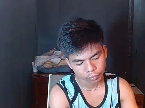 Snapshot of pinoymonstercock_xx chatting on May 18, 2026, 7:36 am pinoymonstercock xx online show from May 18, 2026, 7:36 am