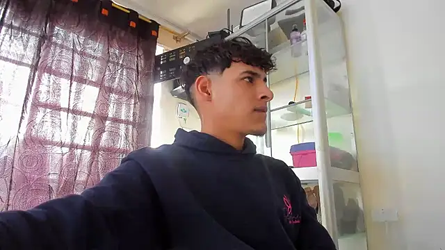 Snapshot of MaxStar26 chatting on January 10, 2026, 2:19 pm MaxStar26 online show from January 10, 2026, 2:19 pm