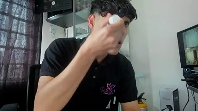 Snapshot of MaxStar26 chatting on January 12, 2026, 12:54 pm MaxStar26 online show from January 12, 2026, 12:54 pm