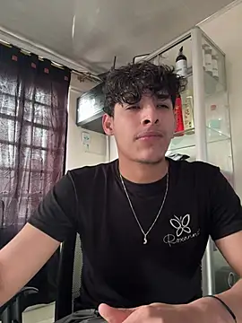 Snapshot of MaxStar26 chatting on April 11, 2026, 1:15 pm MaxStar26 online show from April 11, 2026, 1:15 pm