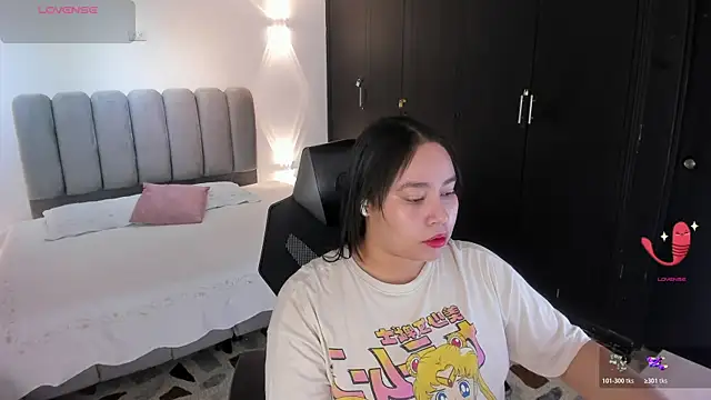 Snapshot of ThaliaBrookss_ chatting on July 19, 2026, 4:27 am ThaliaBrookss online show from July 19, 2026, 4:27 am