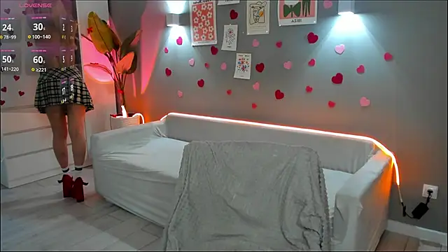 Snapshot of Luna_Beverly chatting on February 11, 2026, 8:58 pm Luna Beverly online show from February 11, 2026, 8:58 pm