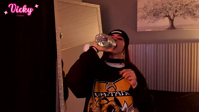 vicky fant4sy online show from February 9, 2026, 1:26 pm