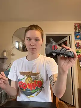 SugarNCinnamon online show from February 10, 2026, 7:51 pm