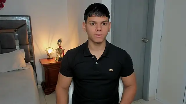 stefan leenox online show from February 9, 2026, 7:29 pm