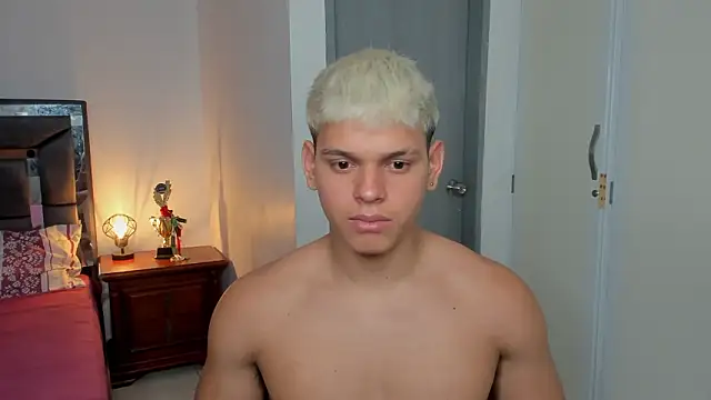 stefan leenox online show from February 27, 2026, 8:20 pm