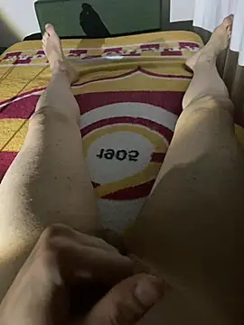 mhmtt12 online show from April 10, 2026, 9:52 pm