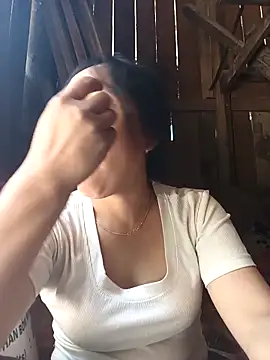 vesla-2k online show from April 12, 2026, 5:12 am