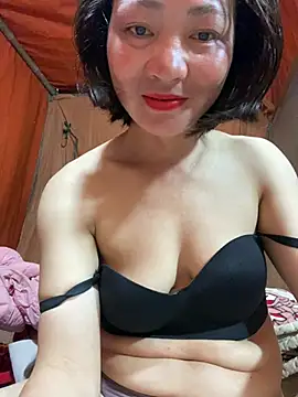 Some-03 online show from April 4, 2026, 2:54 am