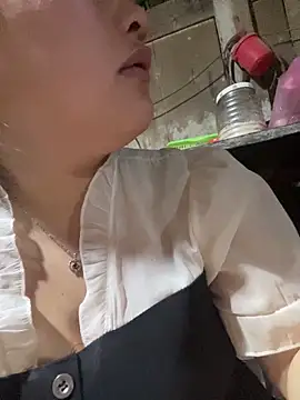 comteze12 online show from February 25, 2026, 3:38 am