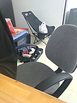 moon baby99 online show from April 7, 2026, 3:40 am