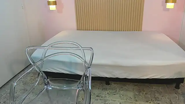 Snapshot of ZoeFox5 chatting on January 15, 2026, 2:43 pm ZoeFox5 online show from January 15, 2026, 2:43 pm