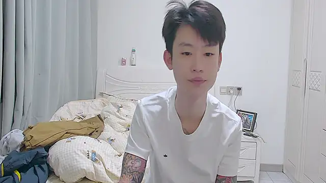 Snapshot of your-cake chatting on April 1, 2026, 1:41 pm your-cake online show from April 1, 2026, 1:41 pm